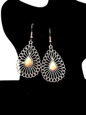 Teardrop Filigree Earrings With Faux Stone Center Silver Tone 2 Inch Length NWOT